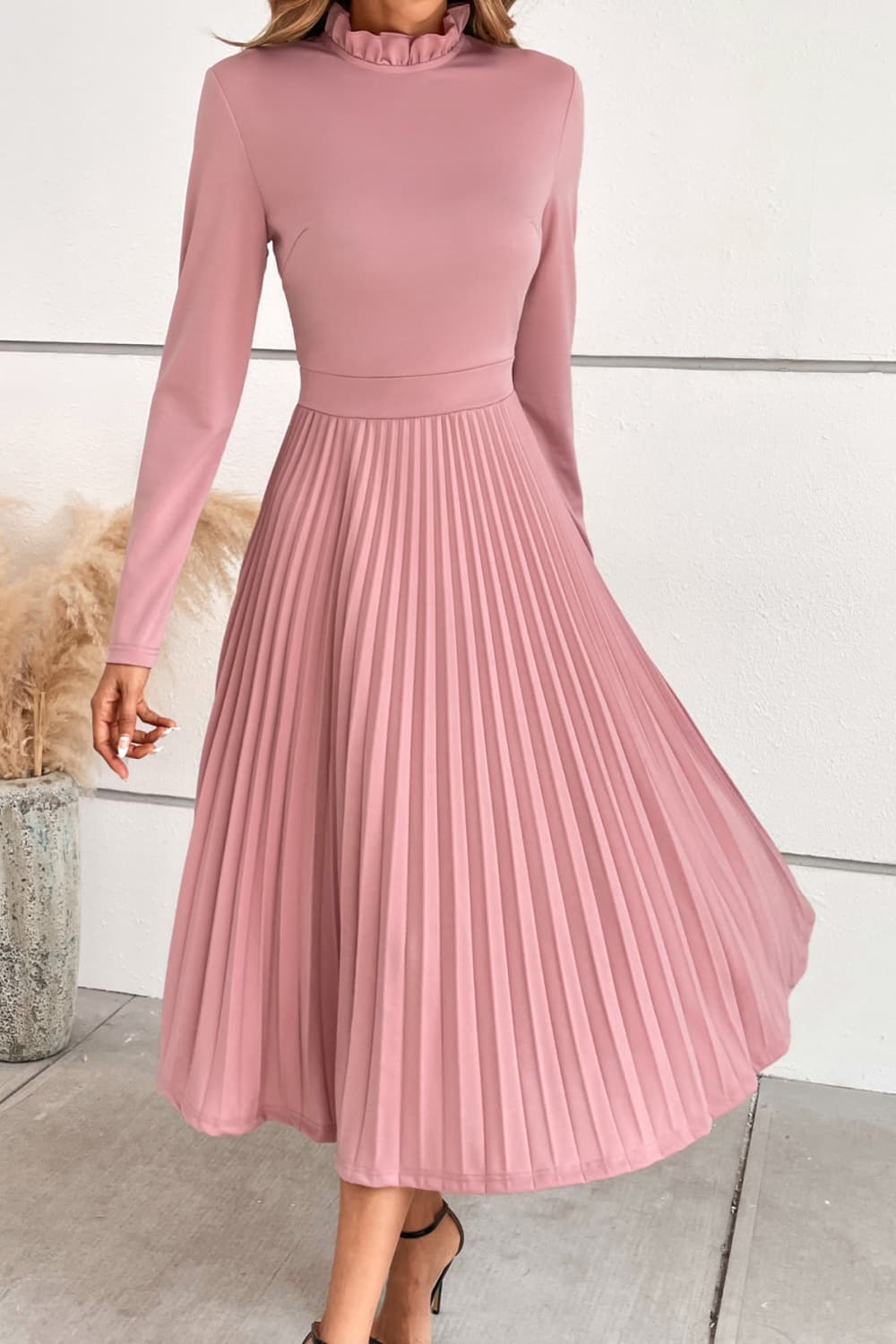 Ruffle Collar Pleated Long Sleeve Dress